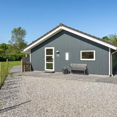 Eicke - 12km From The Sea By Interhome *